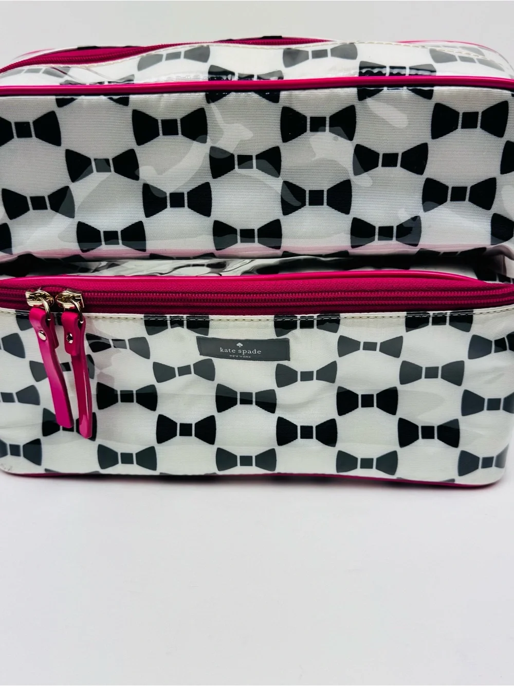Kate Spade 2 piece set Whitehall Court Colin Make-Up Cosmetics Travel Bags.